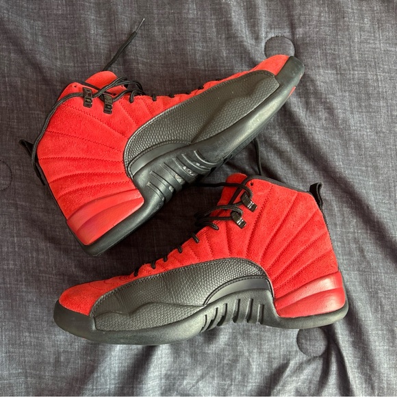 Size 11.5 - Jordan 12 Retro Reverse Flu Game 2020 - Picture 2 of 8